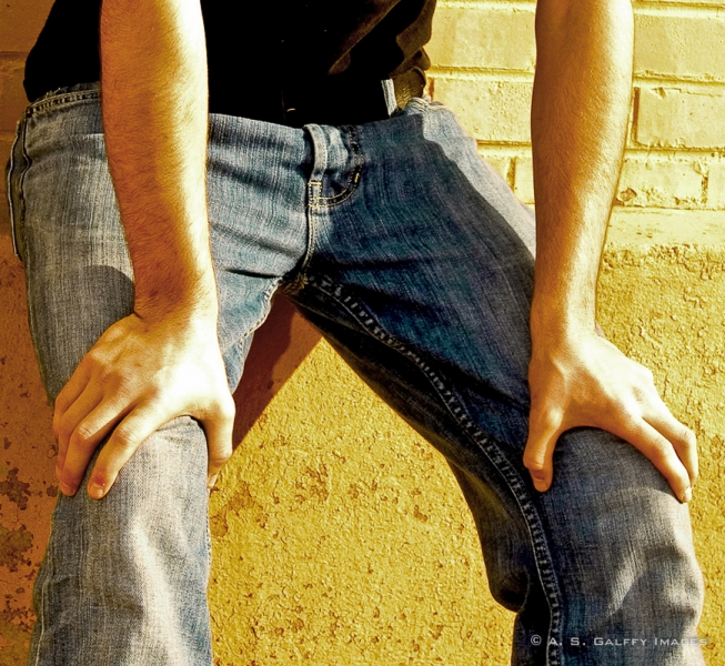 Seems mature in tight clothes Mature in tight clothes pity, that